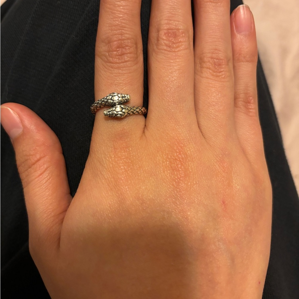 Double snakehead bypass ring silver
